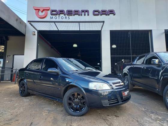 CHEVROLET ASTRA 1.8 MPFI COMFORT SEDAN 8V ÁLCOOL 4P MANUAL CHEVROLET ASTRA 1.8 MPFI COMFORT SEDAN 8V ÁLCOOL 4P MANUAL
